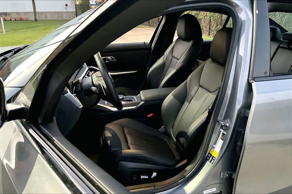 Used 2023 BMW 330i xDrive Sedan w/ Driving Assistance Package image 30