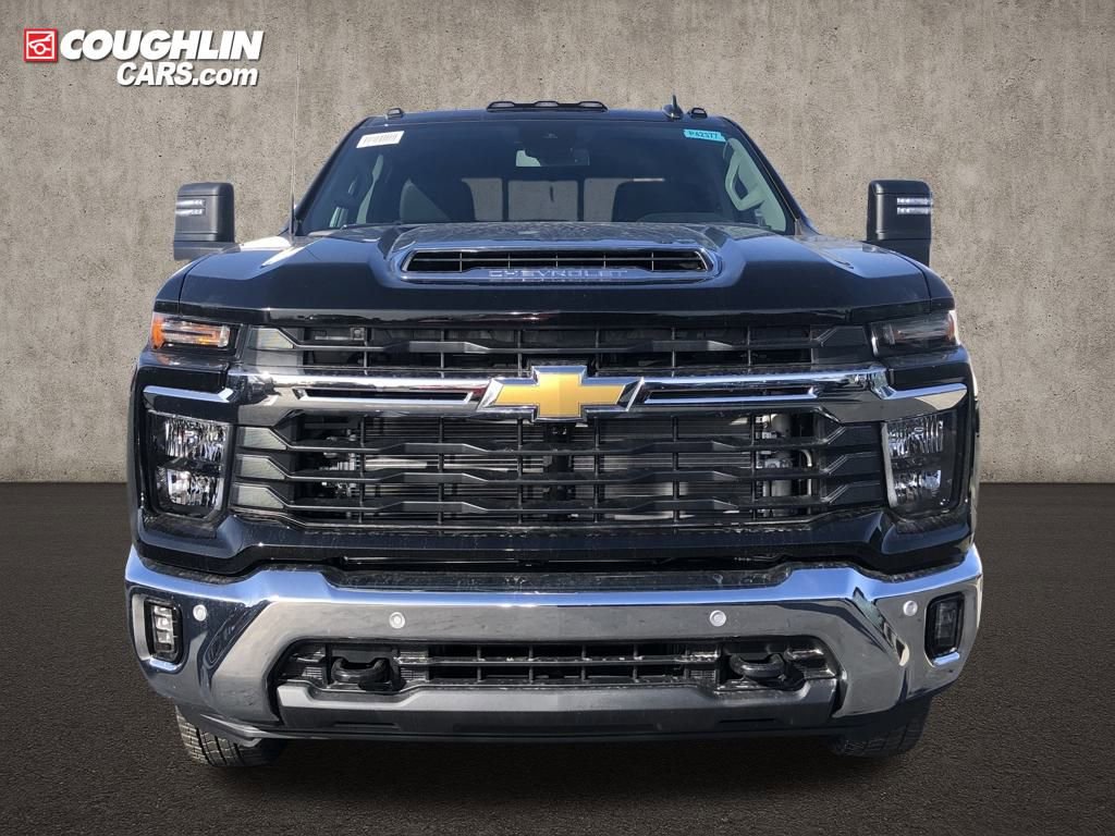New 2026 Chevrolet Silverado 3500 LT w/ All Star Edition image 2