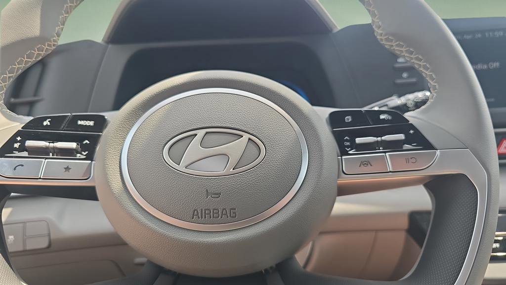 New 2026 Hyundai Elantra Sport FWD image 12