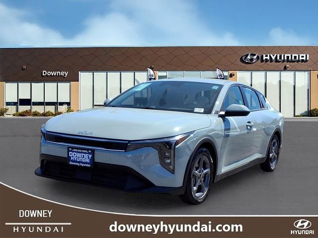 Used 2025 Kia K4 FWD image 1