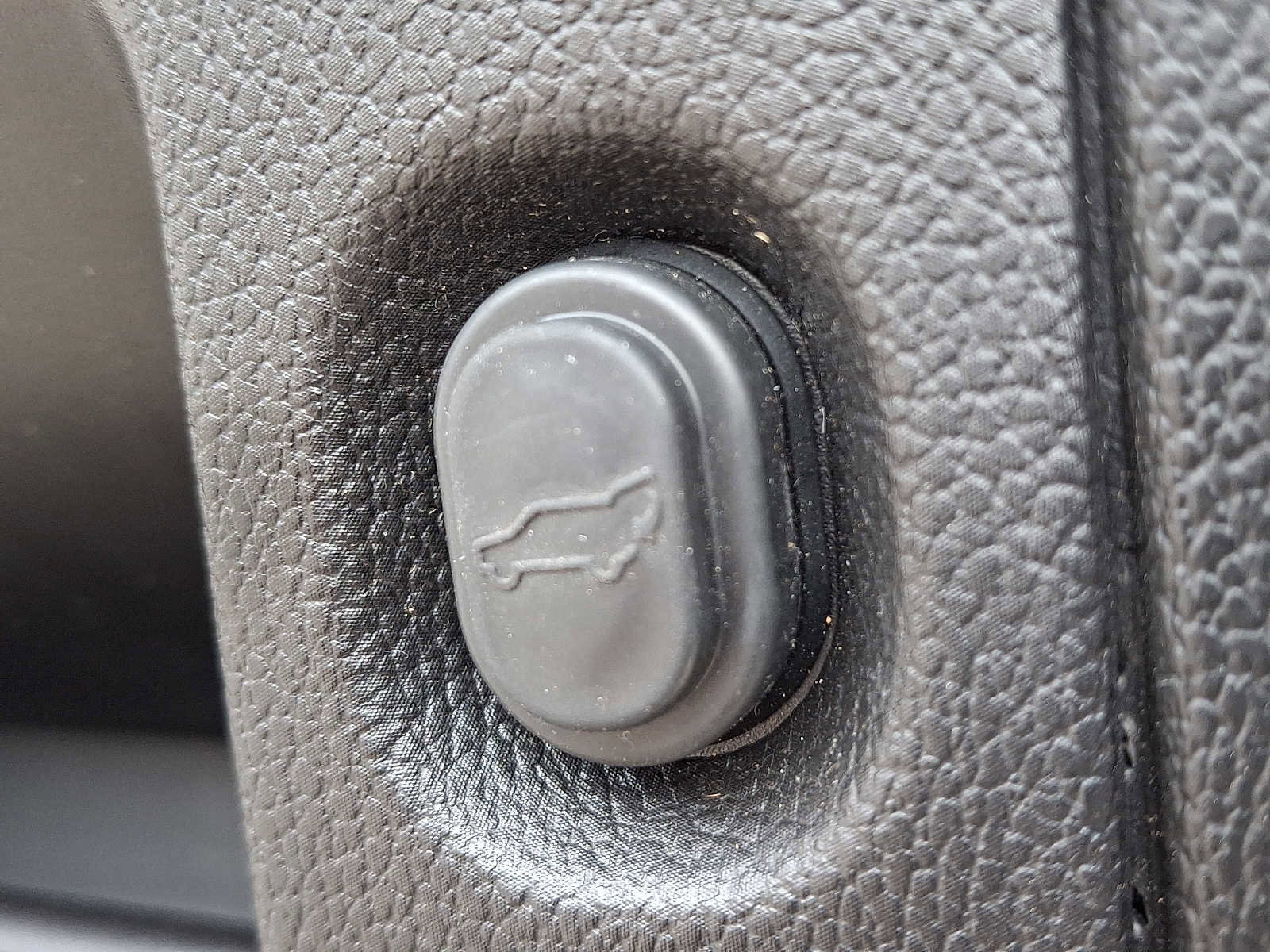 Used 2017 Chevrolet Tahoe LT w/ Luxury Package image 30