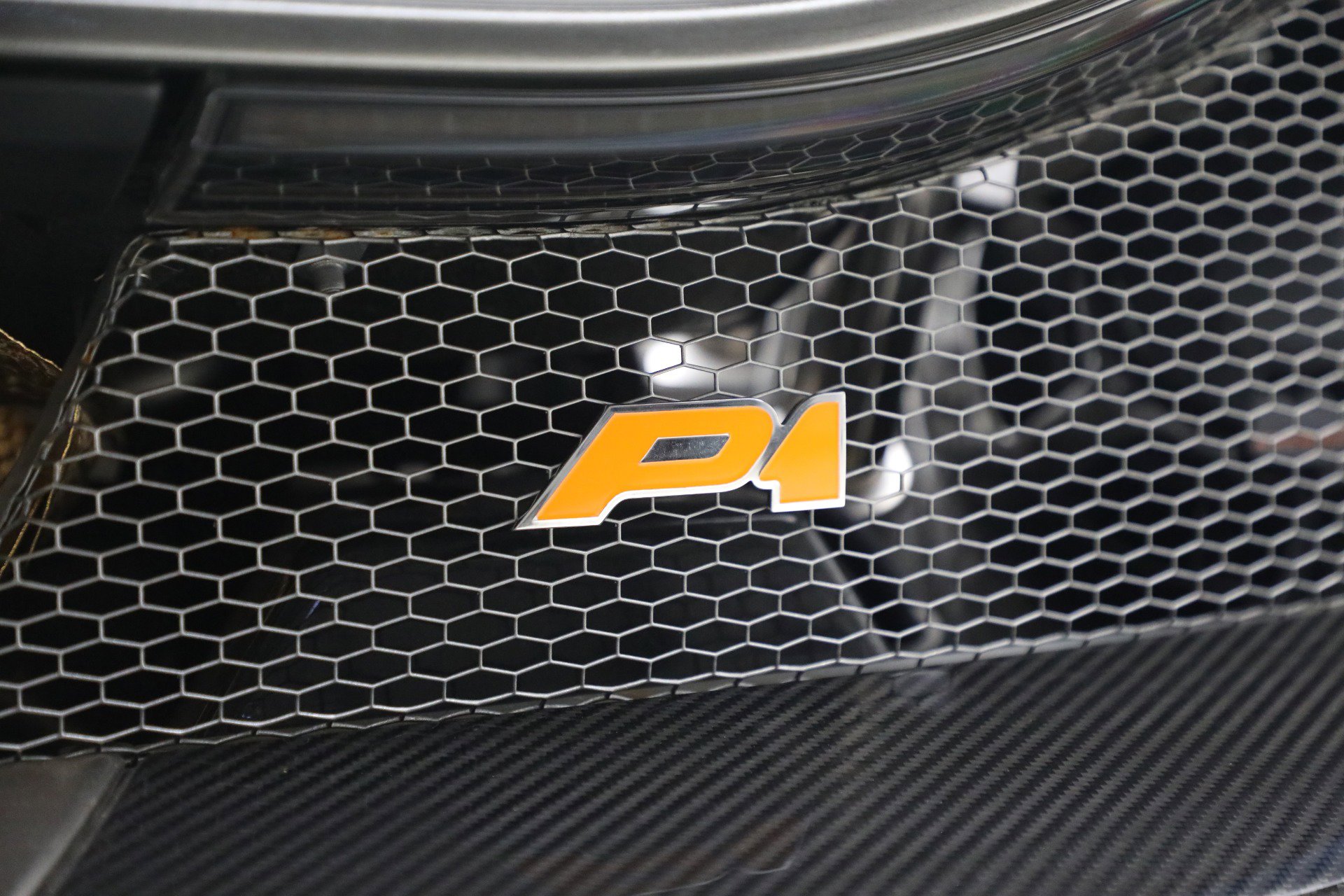 Used 2014 McLaren P1 image 40