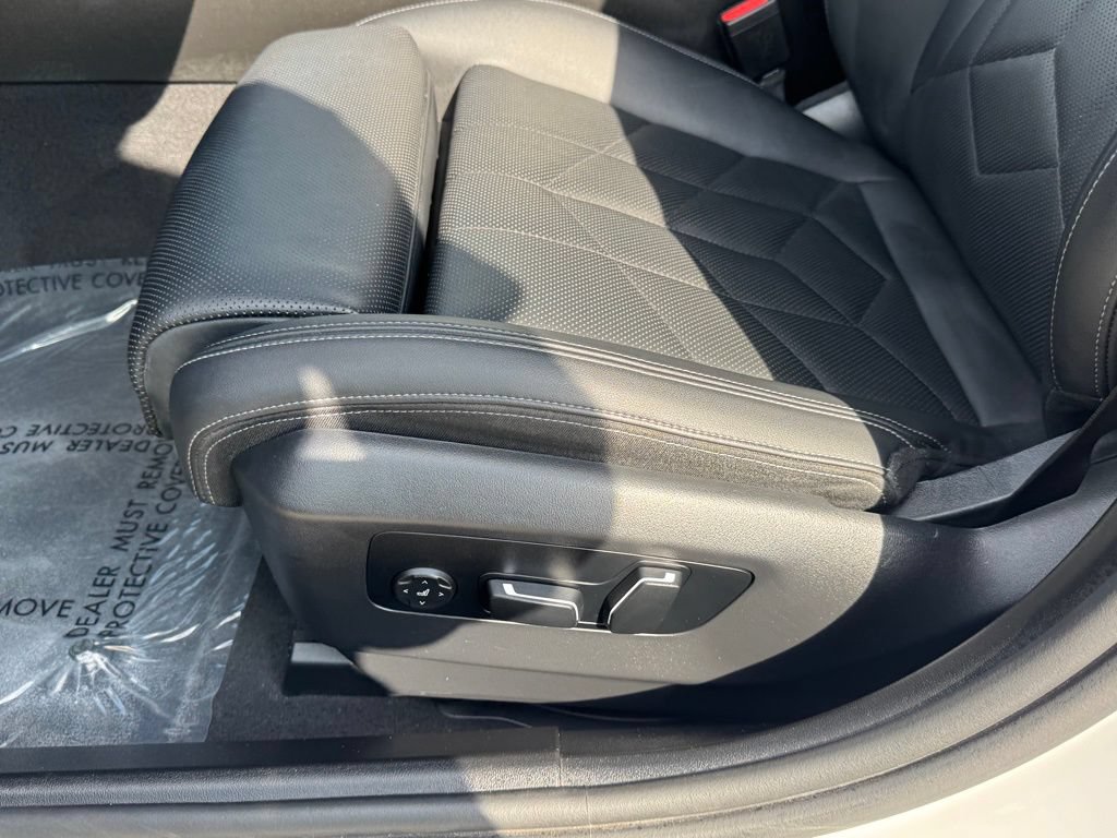 Certified 2024 BMW 530i xDrive AWD/4WD image 19
