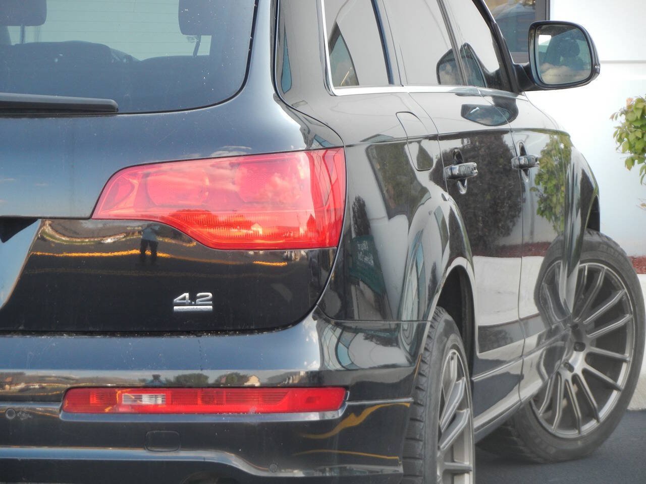 Used 2008 Audi Q7 4.2 Premium AWD/4WD image 1