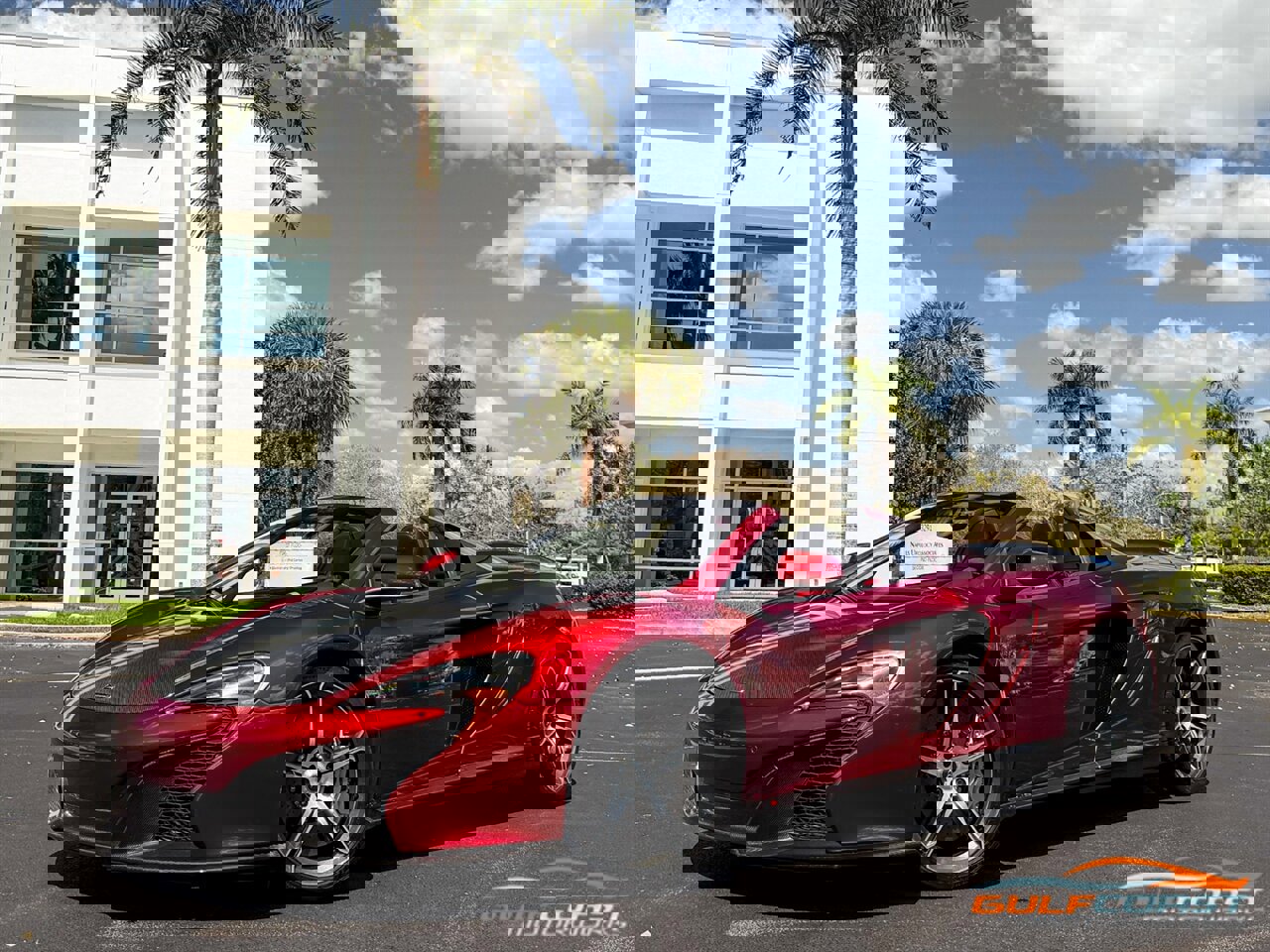 Used 2015 McLaren 650S Spider image 12