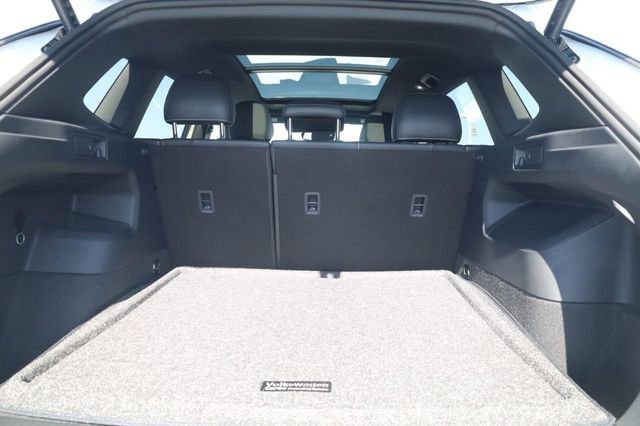 New 2026 Volkswagen Tiguan SE R-Line image 22