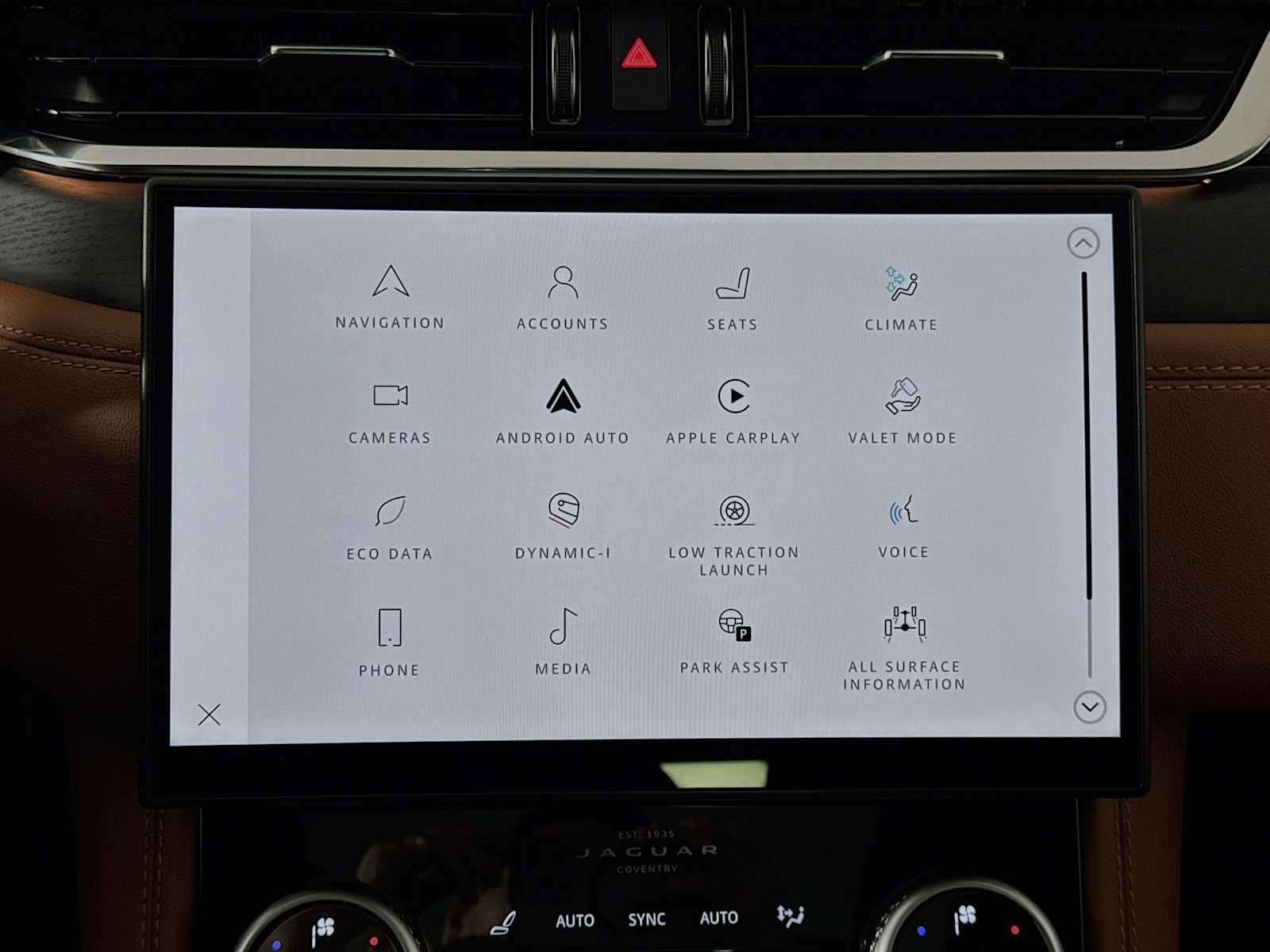 New 2025 Jaguar F-PACE R-Dynamic S image 14