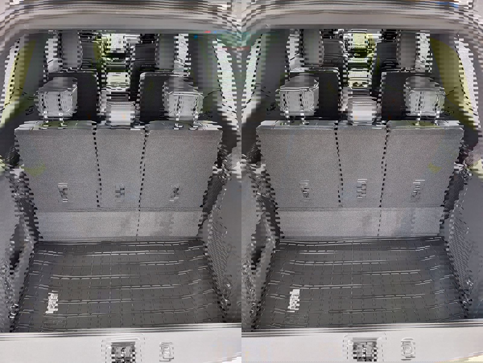 New 2026 Ford Expedition Platinum w/ Stealth Performance Package image 14