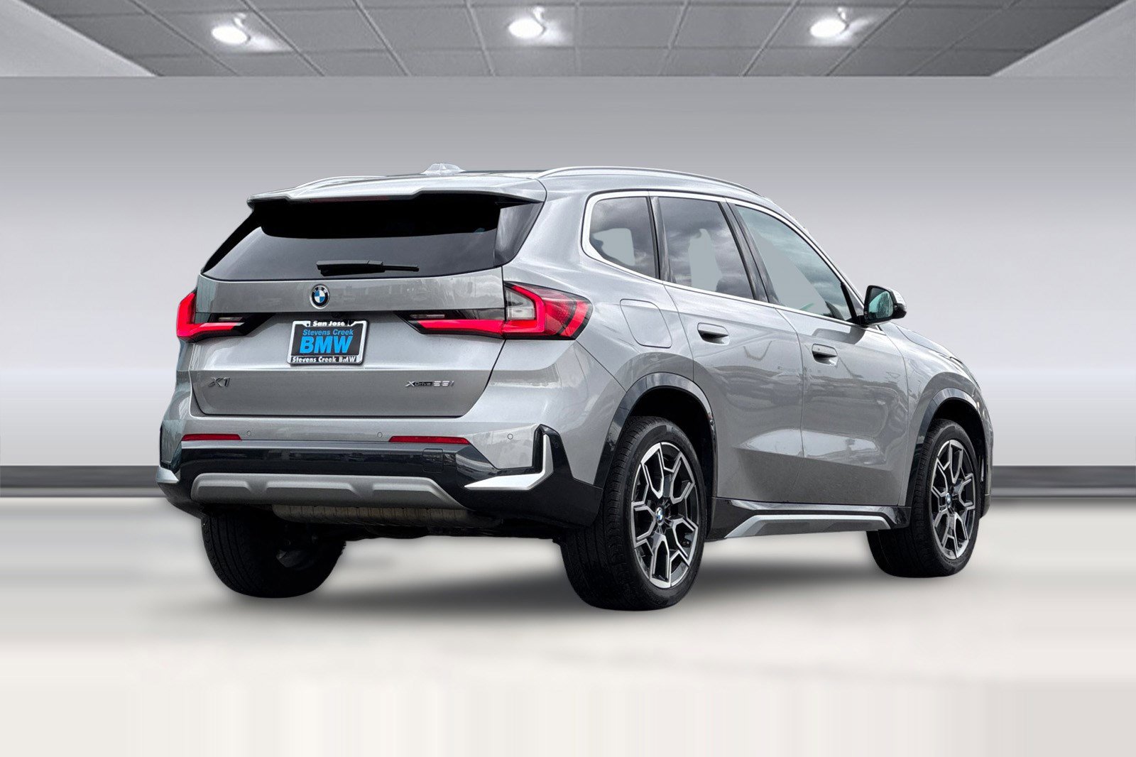 Certified 2023 BMW X1 xDrive28i w/ Premium Package image 9