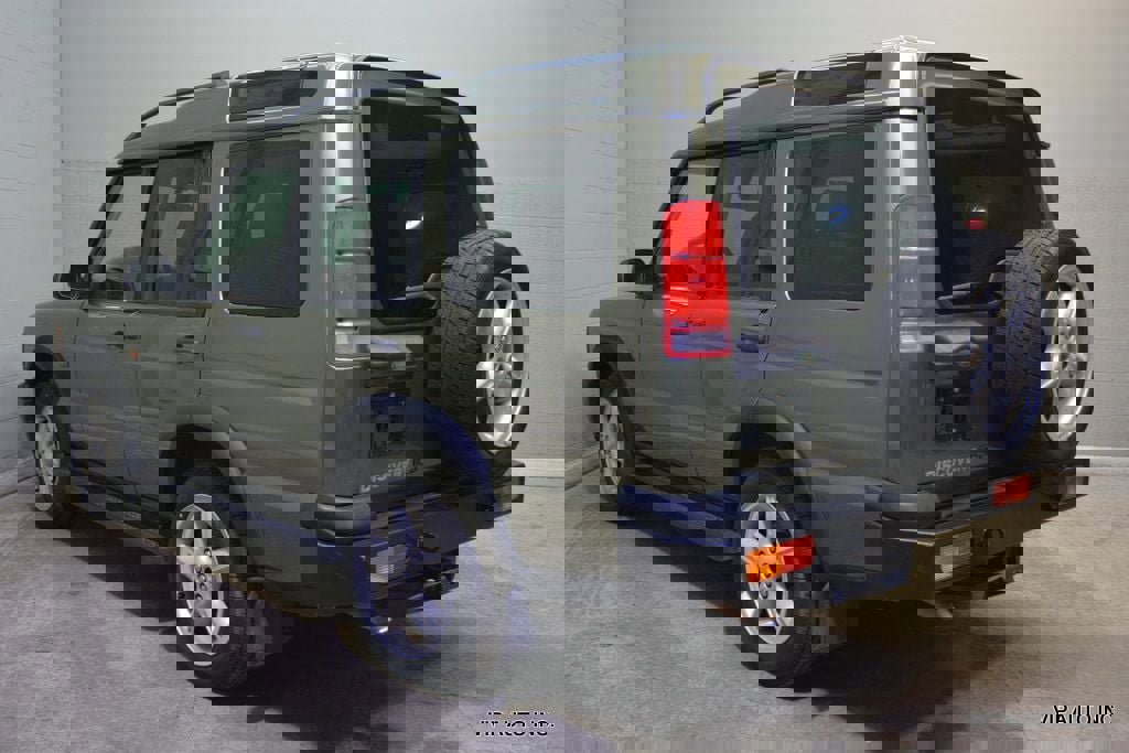 Used 2000 Land Rover Discovery image 3