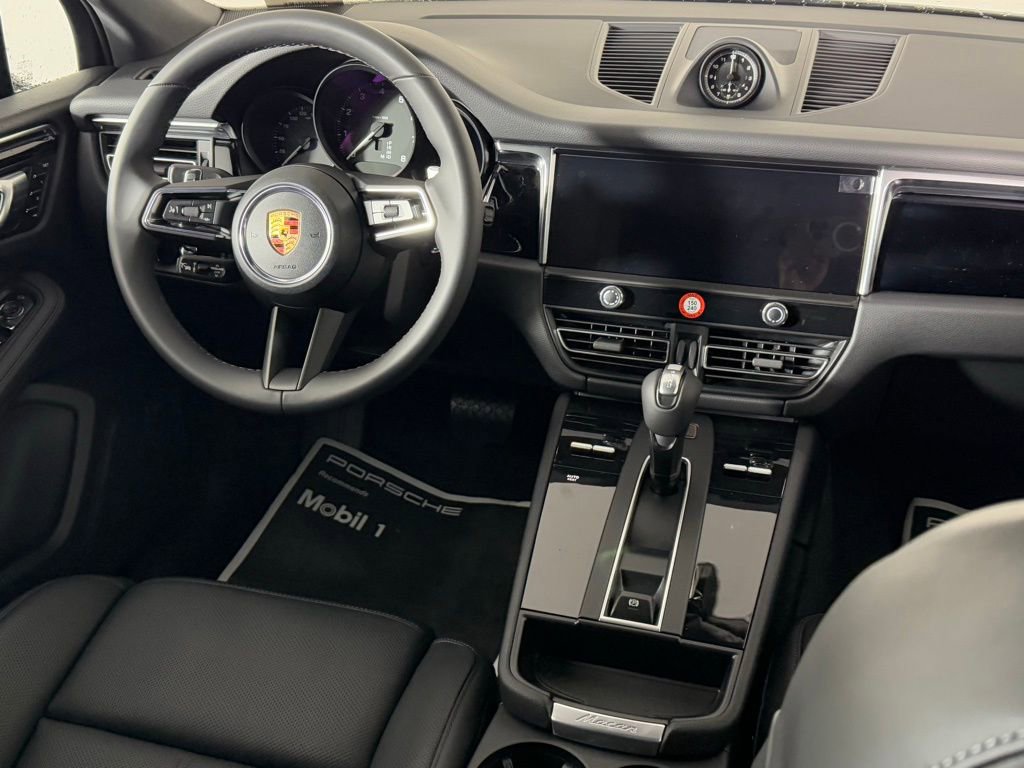 New 2026 Porsche Macan image 21
