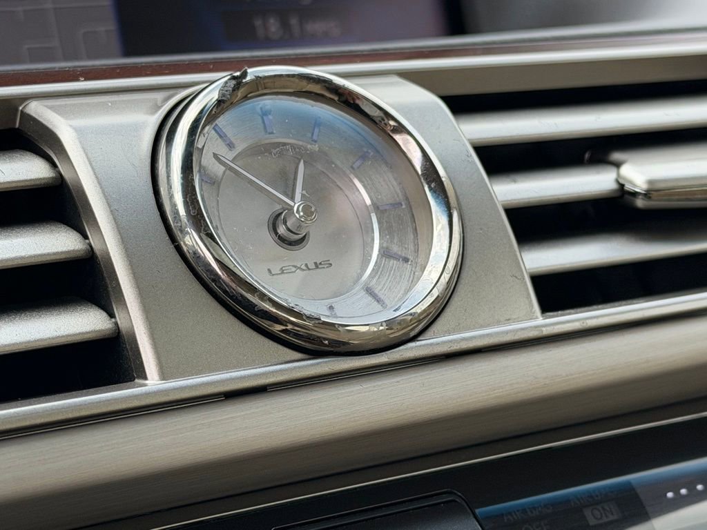 Used 2014 Lexus LS 460 AWD w/ Comfort Package image 24