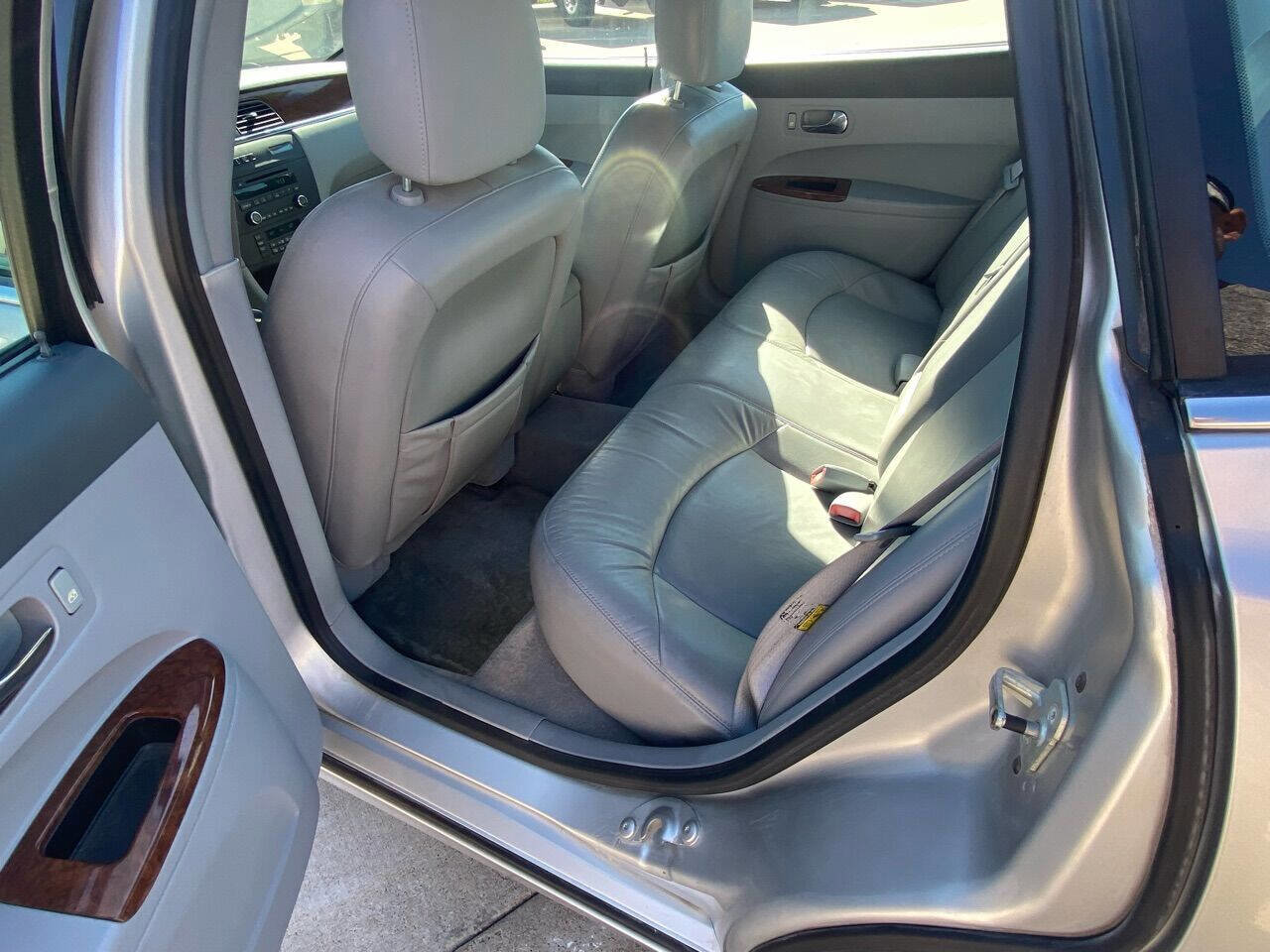 Used 2005 Buick LaCrosse CXL w/ Chrome Appearance Package image 14