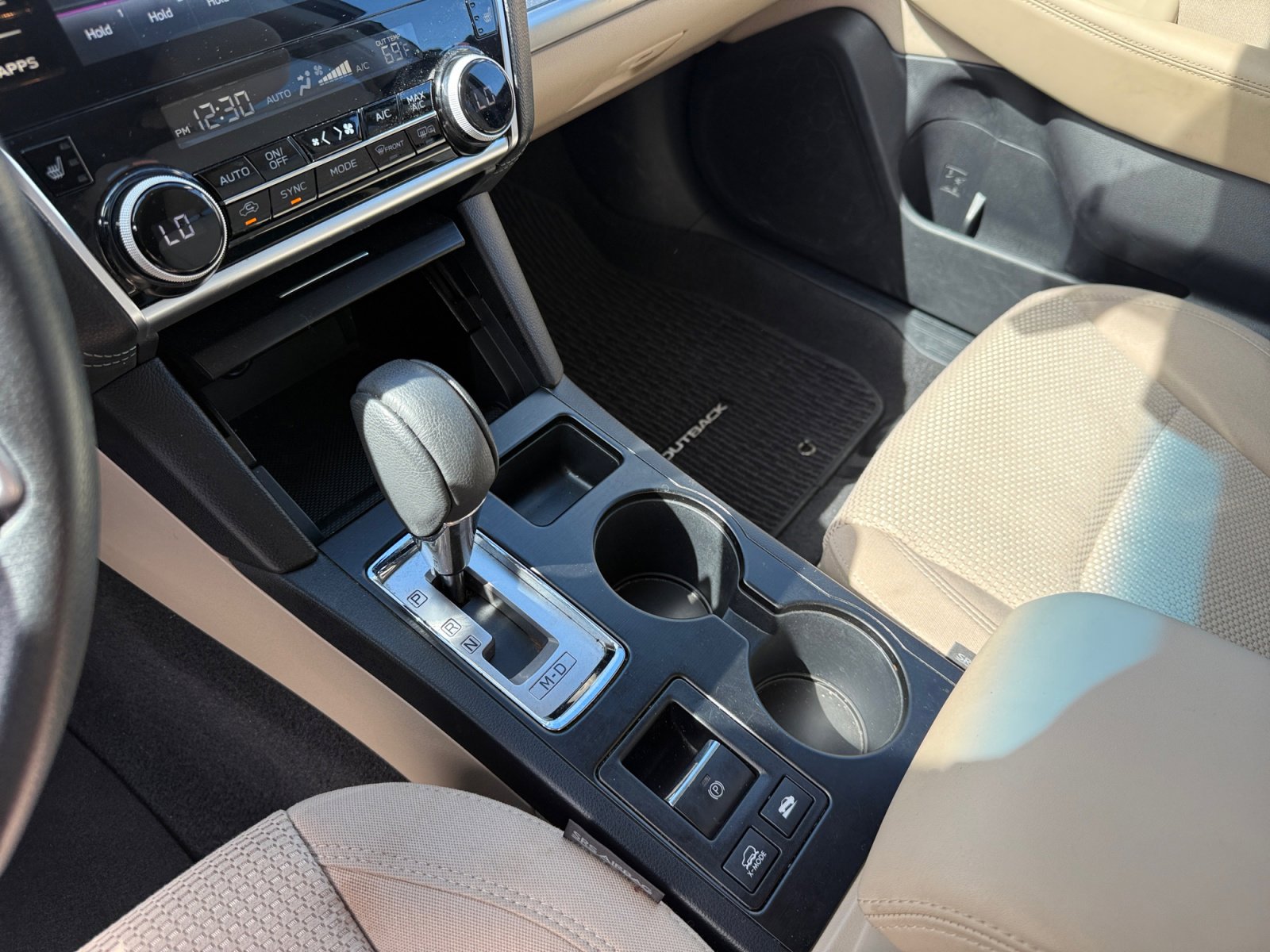 Used 2019 Subaru Outback 2.5i Premium image 13