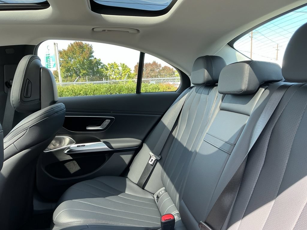 New 2027 Mercedes-Benz E 350 4MATIC Sedan image 23