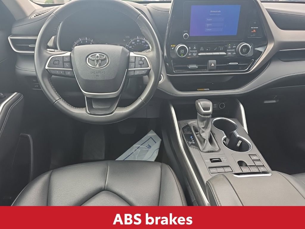 Used 2024 Toyota Highlander XLE image 21
