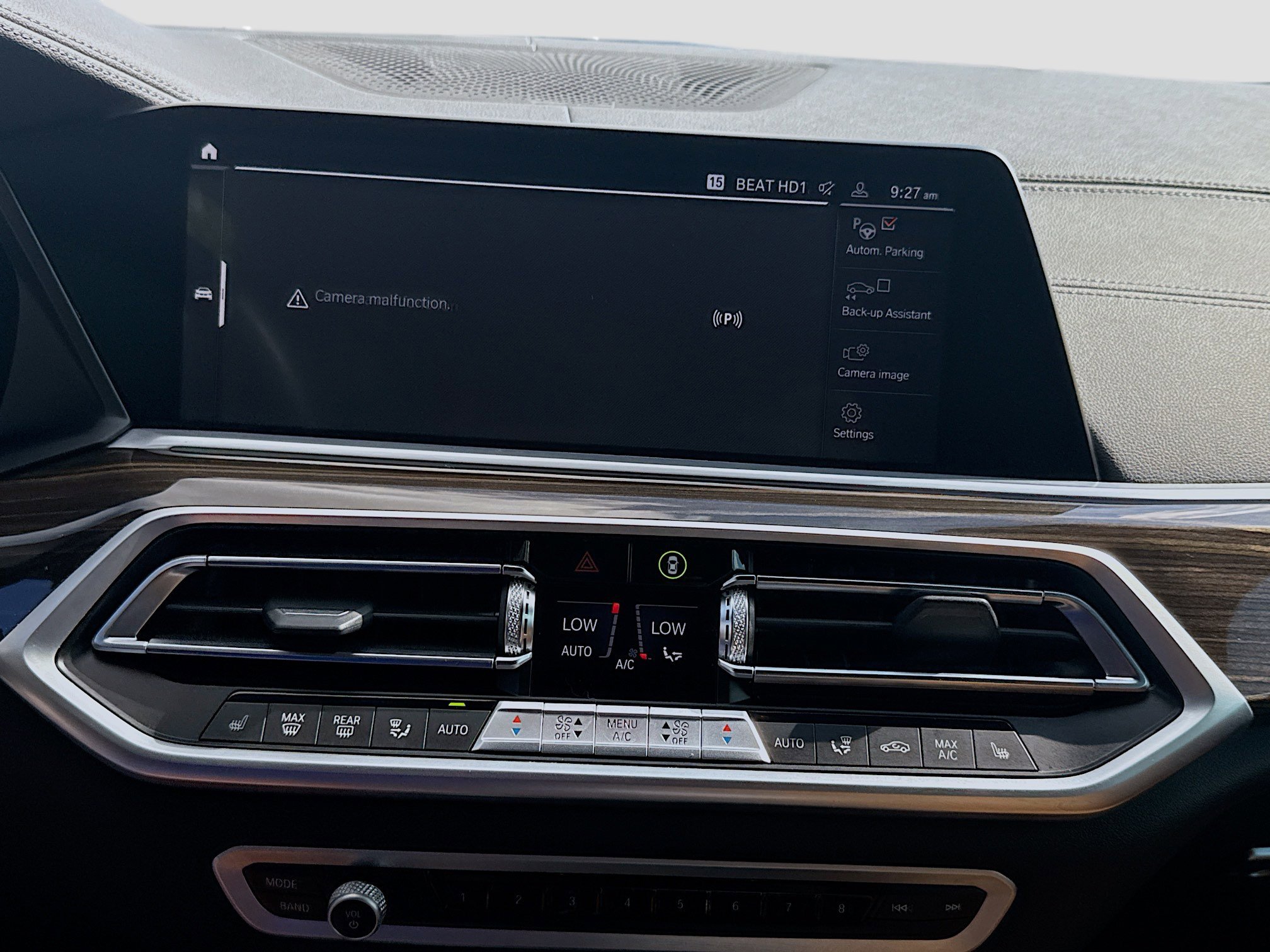 Used 2023 BMW X5 xDrive40i w/ Premium Package image 12