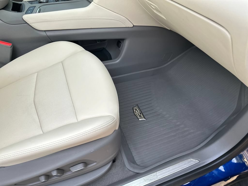 Used 2024 Cadillac XT5 Premium Luxury w/ Technology Package FWD image 38