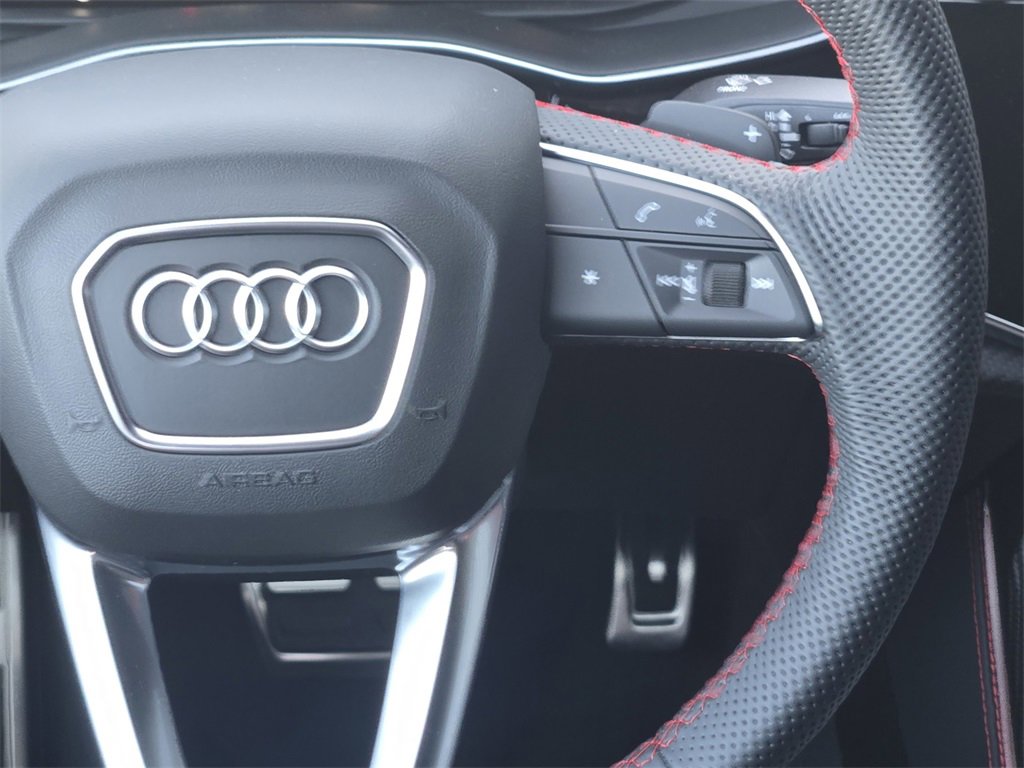 New 2026 Audi SQ7 Prestige image 16