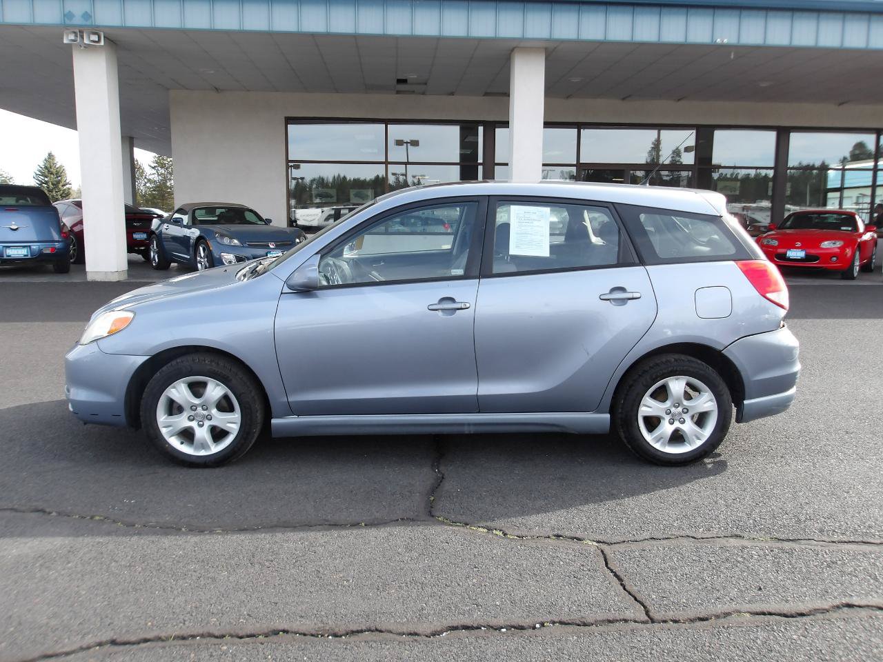 Used 2004 Toyota Matrix XR AWD/4WD image 2