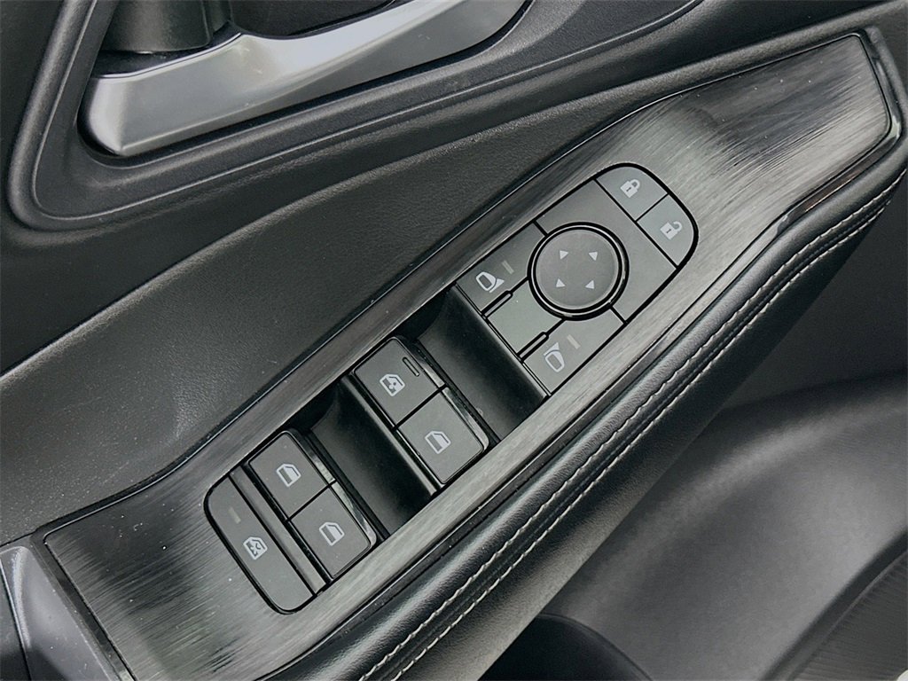 Used 2024 Nissan Rogue SV image 21