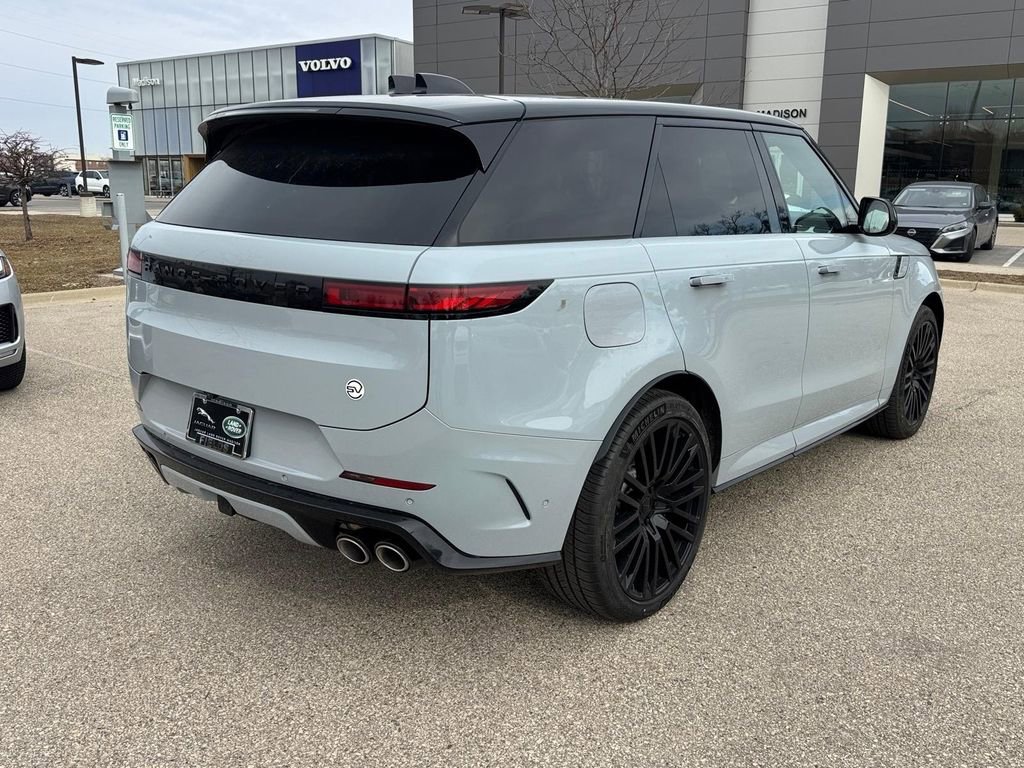 New 2026 Land Rover Range Rover Sport SV image 3