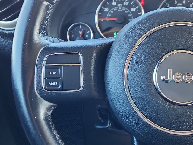 Used 2017 Jeep Wrangler Unlimited Sahara w/ Dual Top Group AWD/4WD image 37