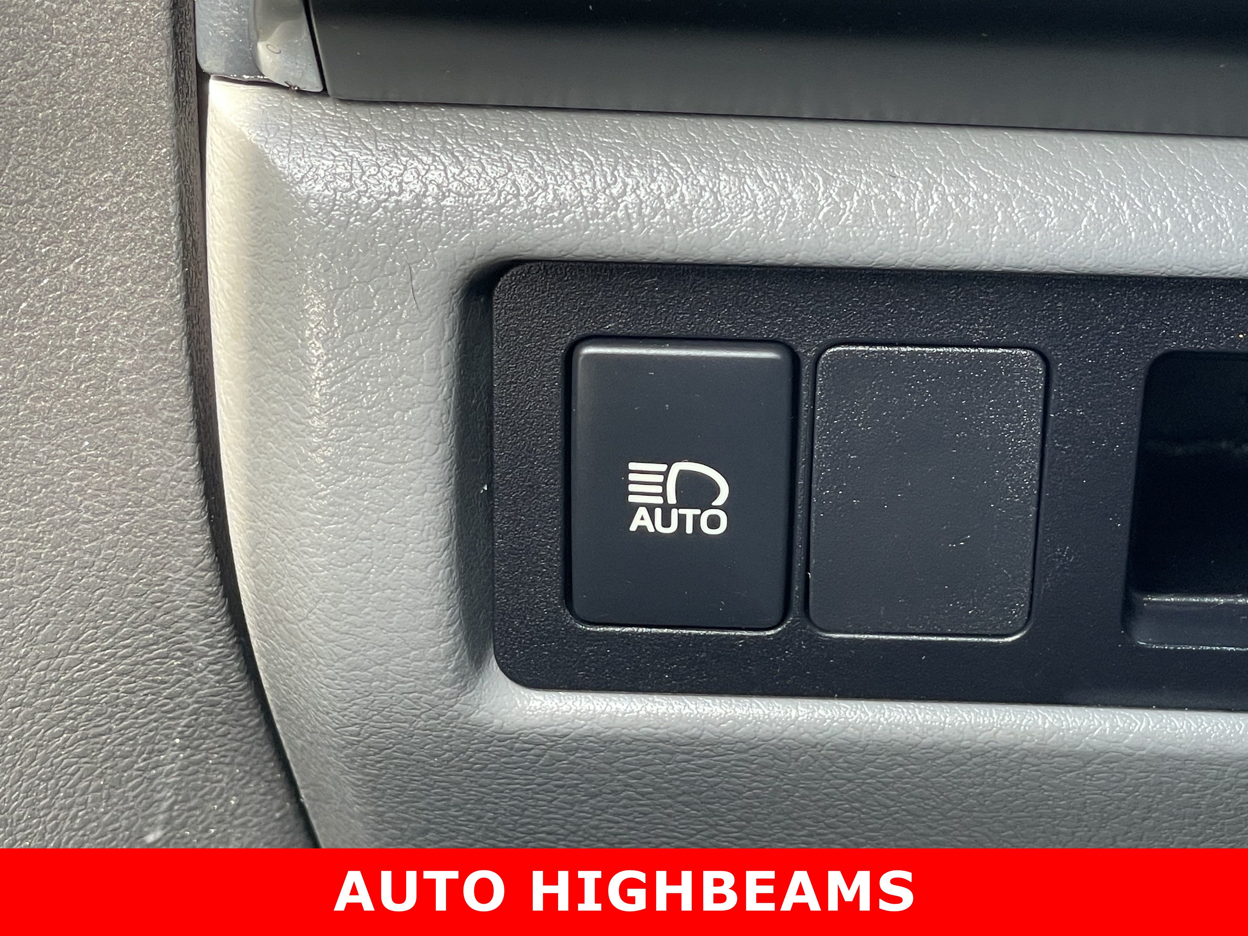 Used 2019 Toyota Sequoia SR5 AWD/4WD image 24