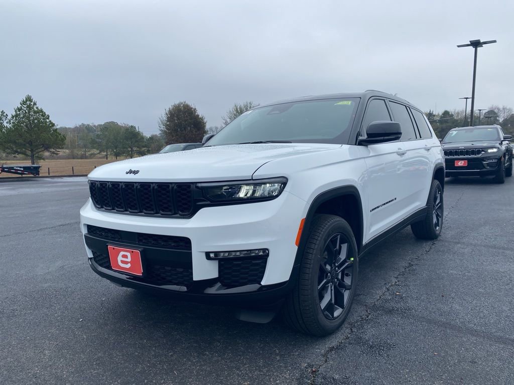 New 2025 Jeep Grand Cherokee L Limited image 3