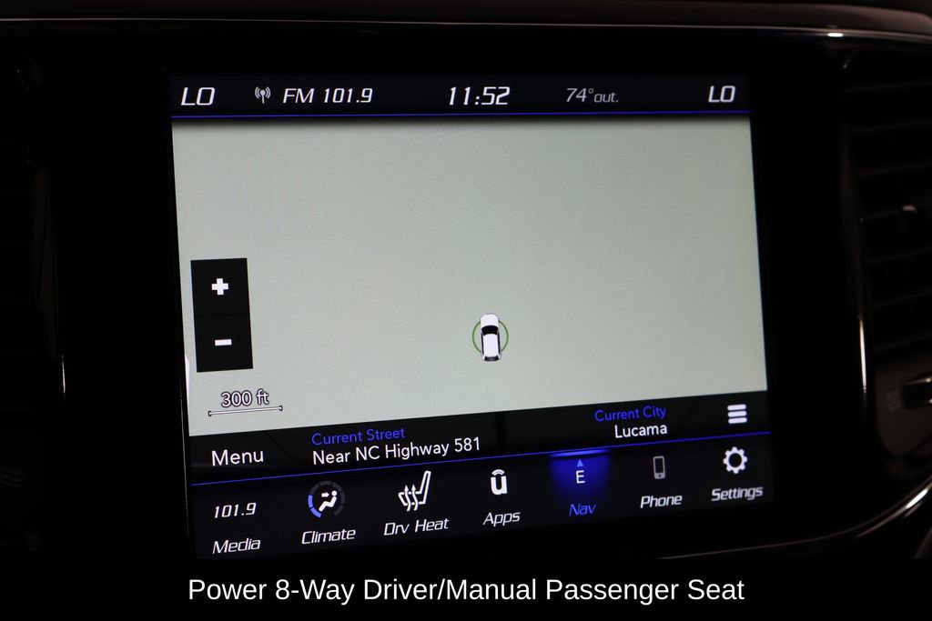 Used 2020 Jeep Grand Cherokee Laredo w/ Laredo X Package RWD image 38