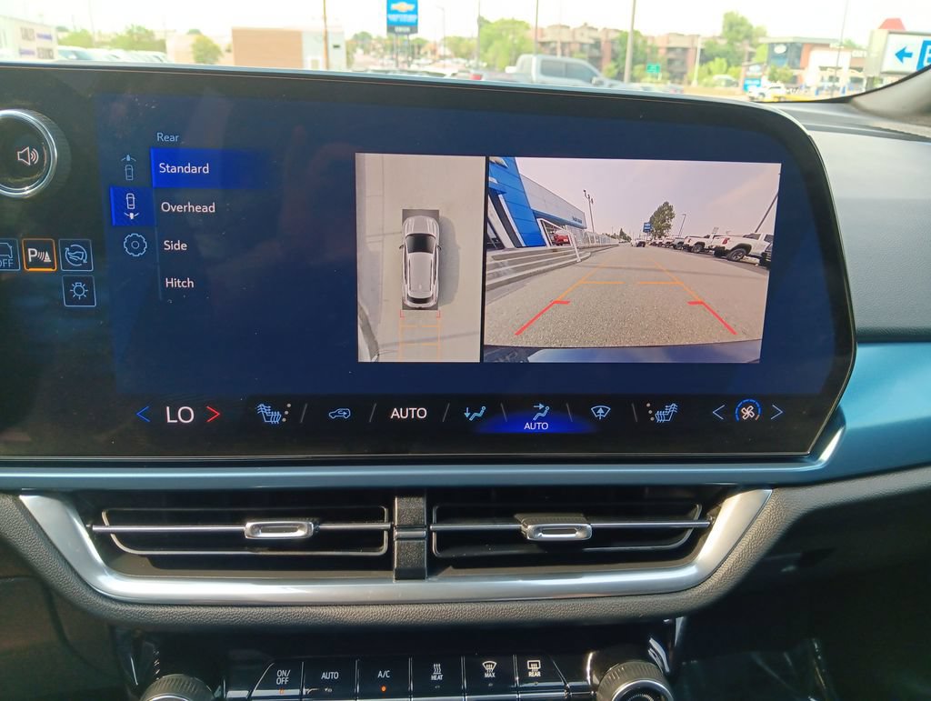 Used 2024 Chevrolet Equinox EV LT AWD/4WD image 20