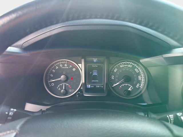 Used 2022 Toyota Tacoma TRD Sport w/ Technology Package RWD image 26