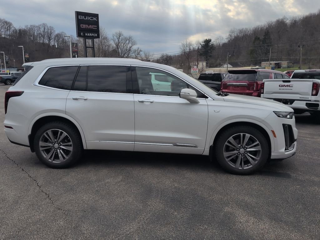 Used 2021 Cadillac XT6 Premium Luxury w/ LPO, Floor Liner Package image 5