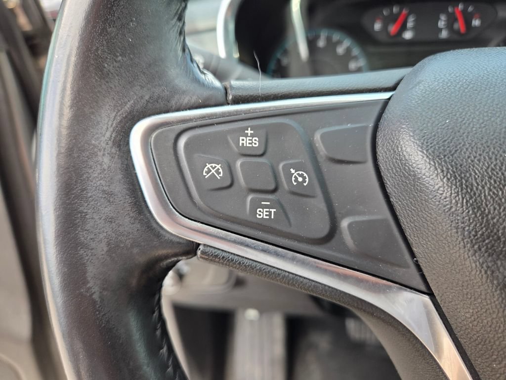 Certified 2018 Chevrolet Equinox LT FWD image 32