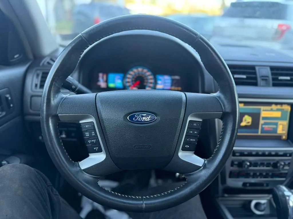 Used 2010 Ford Fusion Hybrid FWD image 11