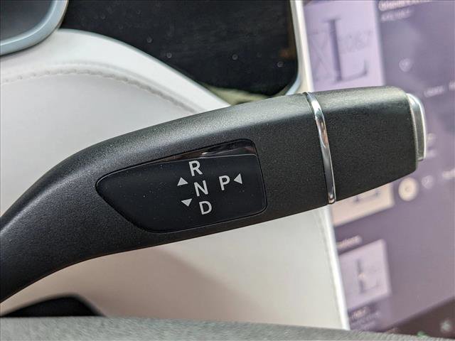 Used 2018 Tesla Model X 75D image 12