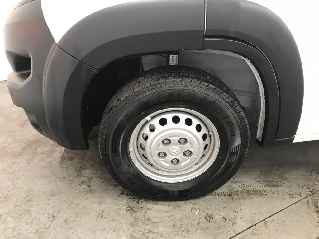 New 2024 RAM ProMaster 2500 w/ Convenience Group image 32