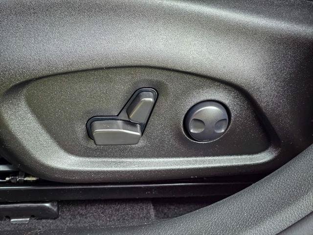 Certified 2022 Jeep Renegade Limited AWD/4WD image 15