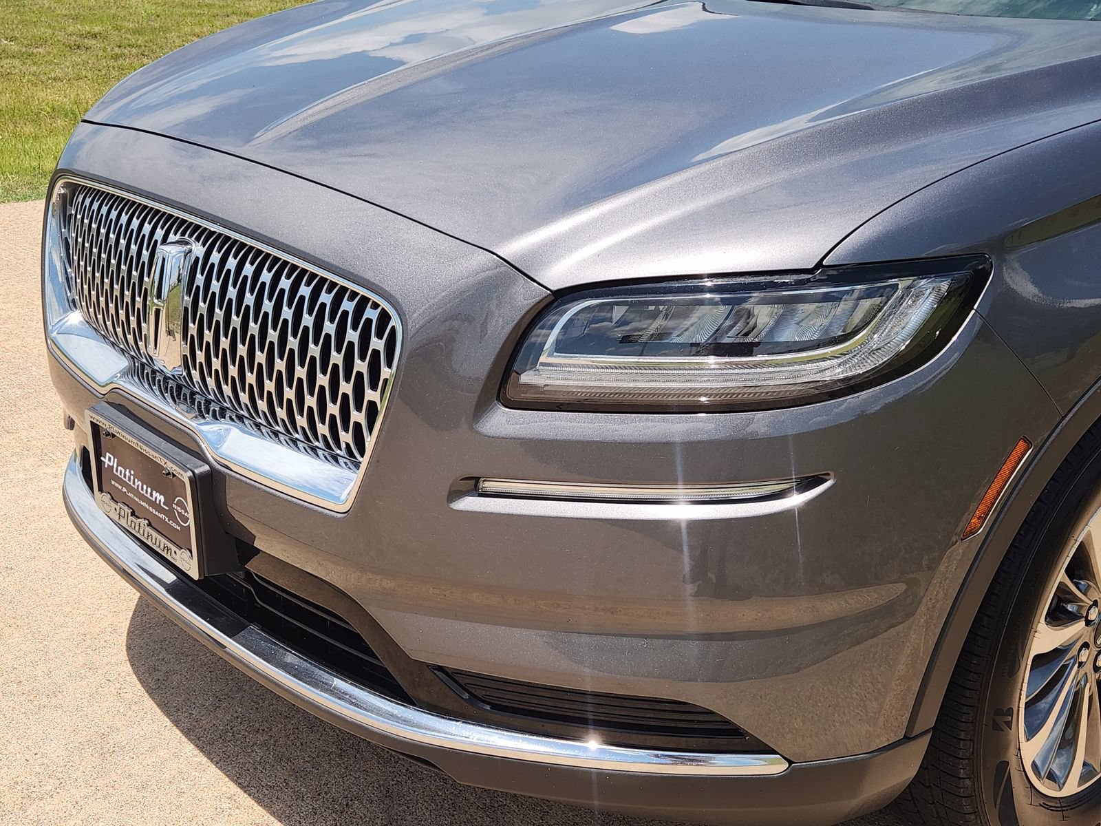 Used 2021 Lincoln Nautilus Reserve AWD/4WD image 10