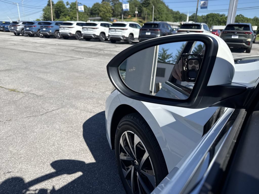 Certified 2024 Volkswagen Jetta S FWD image 20