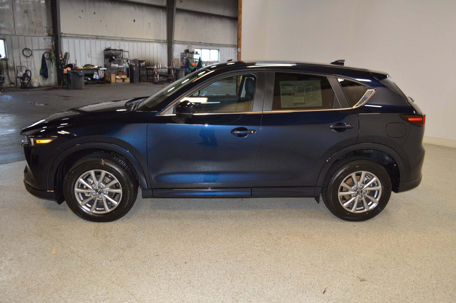 New 2025 MAZDA CX-5 AWD 2.5 S w/ Select Package image 6