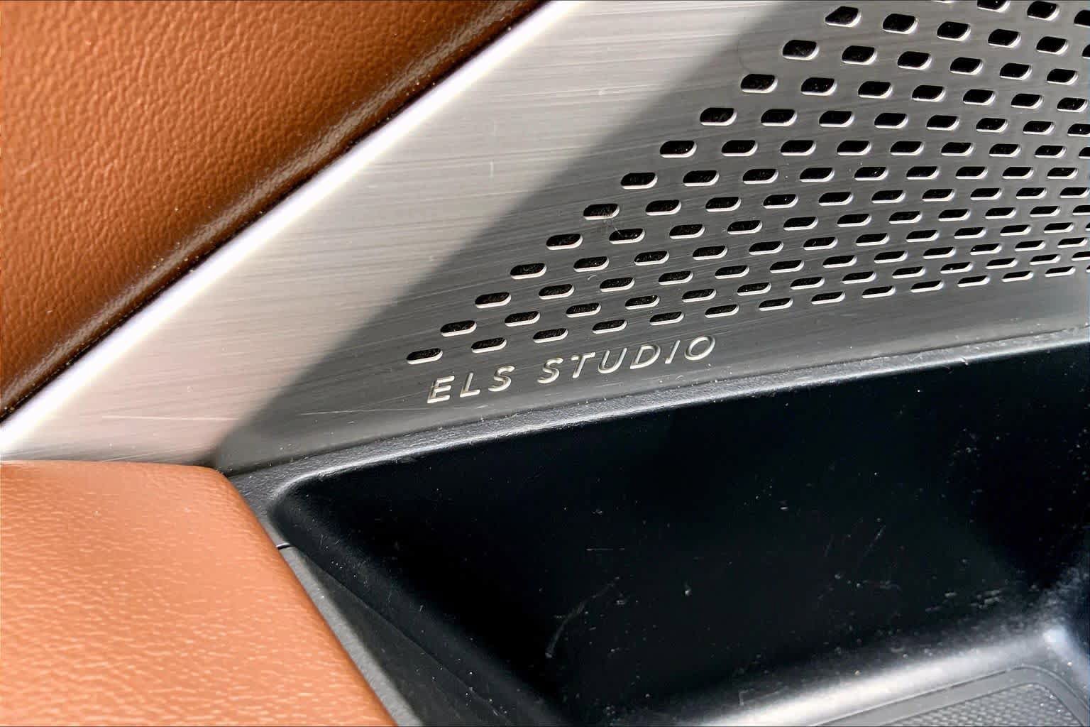 Certified 2023 Acura MDX FWD w/ Technology Package image 33