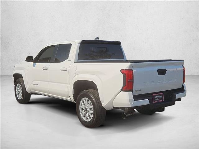 Used 2025 Toyota Tacoma SR5 AWD/4WD image 8
