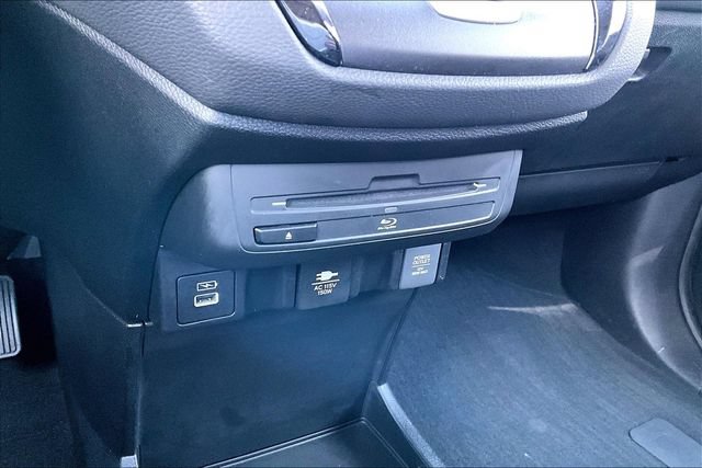 Used 2024 Honda Odyssey Elite image 16