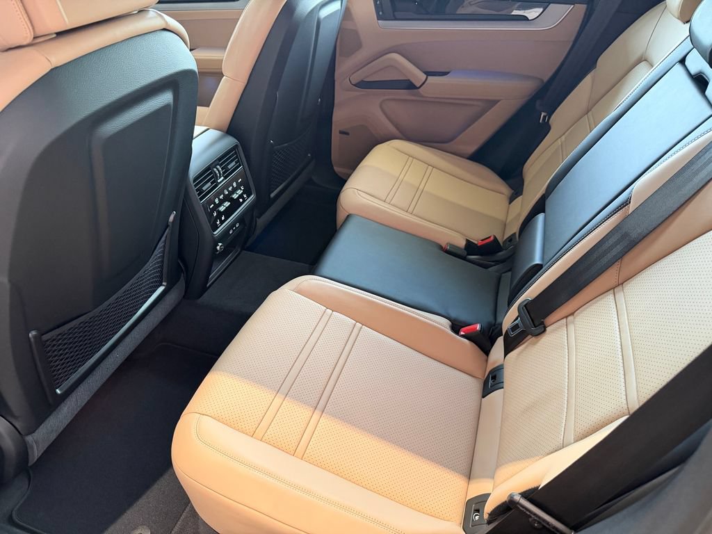 New 2026 Porsche Cayenne S AWD/4WD image 28