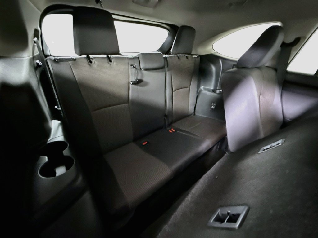 Used 2025 Toyota Highlander LE FWD image 42