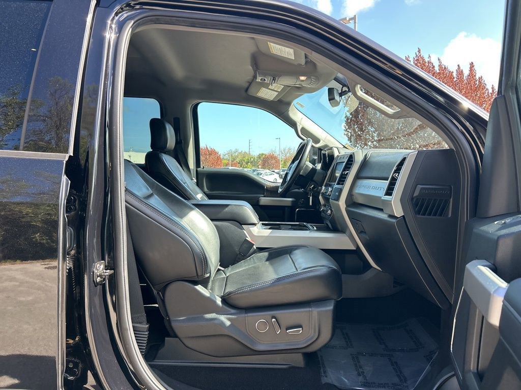 Used 2019 Ford F250 Lariat w/ Lariat Value Package image 40