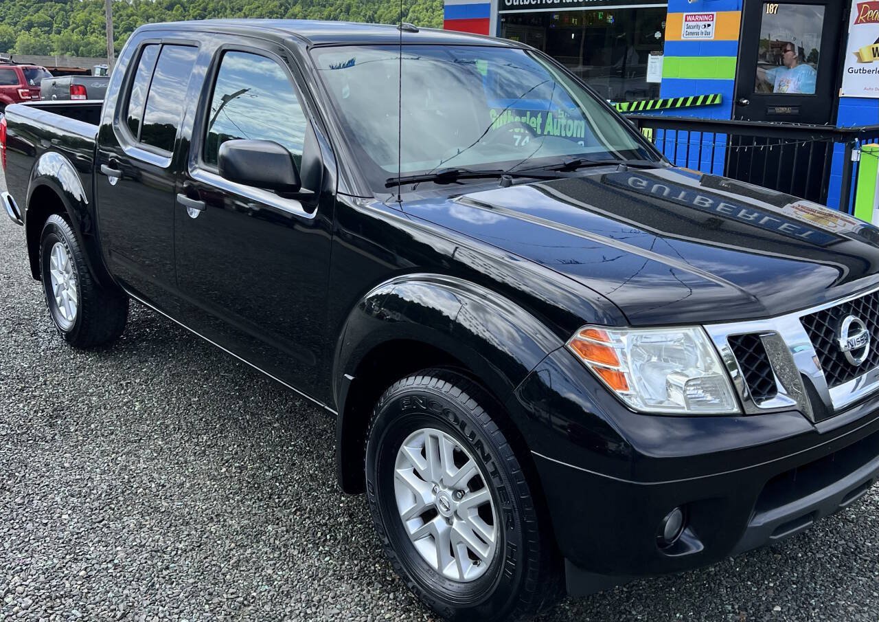 Used 2015 Nissan Frontier SV w/ SV Value Truck Package AWD/4WD image 2