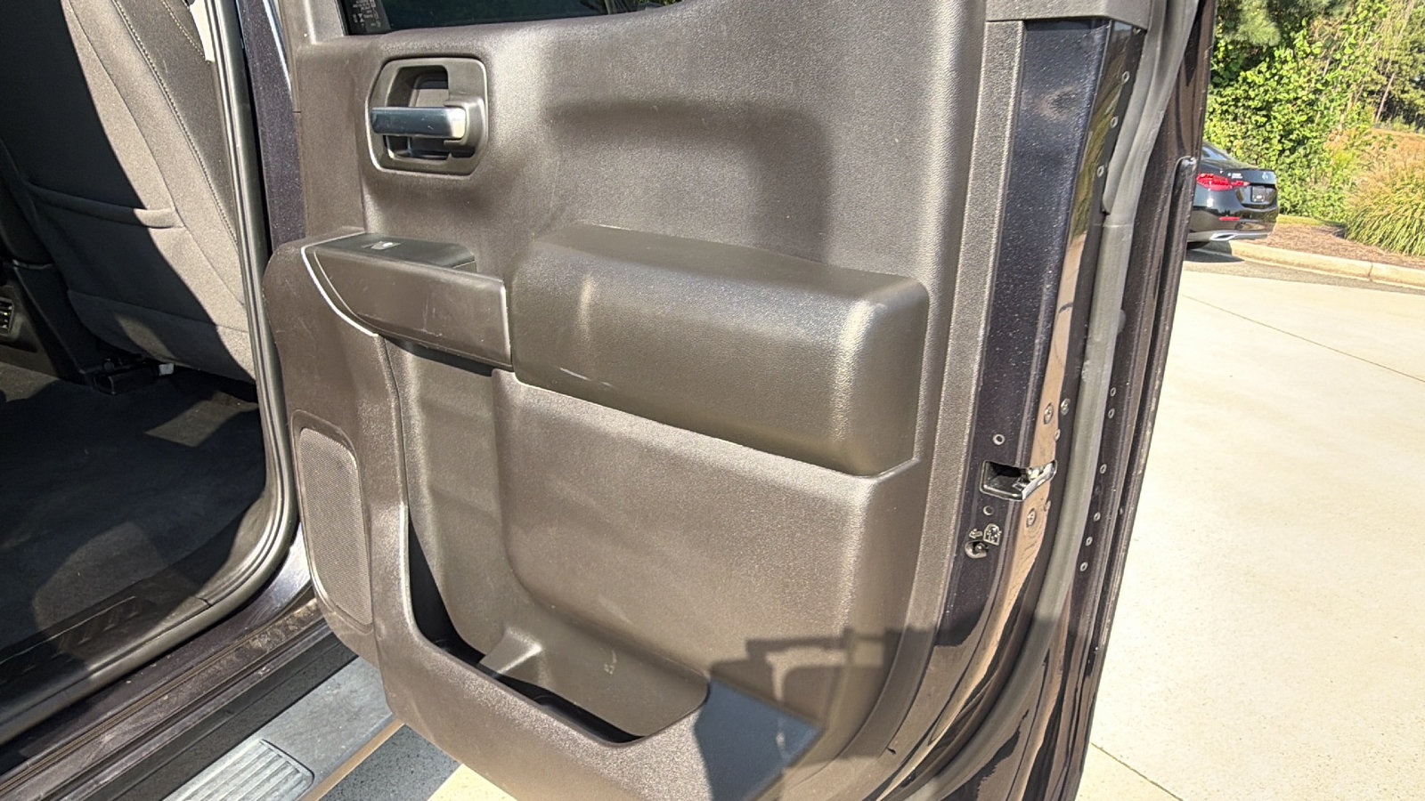 Used 2024 Chevrolet Silverado 1500 Custom Trail Boss w/ LPO, Dark Essentials Package AWD/4WD image 20
