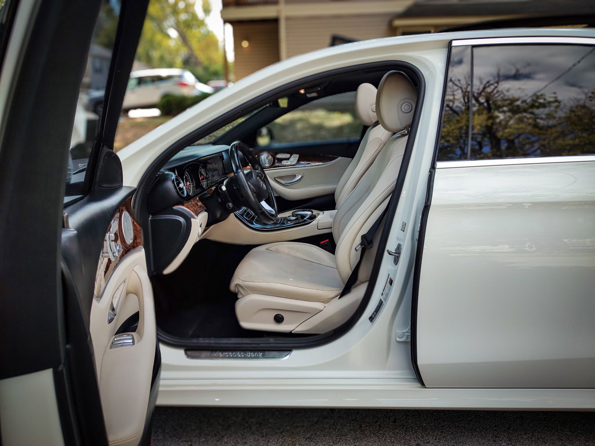Used 2018 Mercedes-Benz E 300 w/ Premium 1 Package image 12